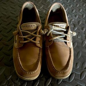Tan Sperry’s